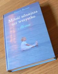 Miłość silniejsza niż wszystko : Mona